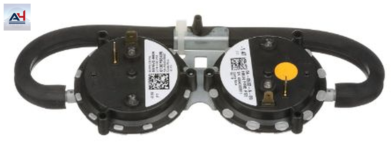 Goodman 0130F00435 -0.92/-1.47 in. WC 2-Stage Air Pressure Switch For
