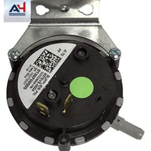Goodman 0130F00505 -0.7 in. WC SPST Pressure Switch