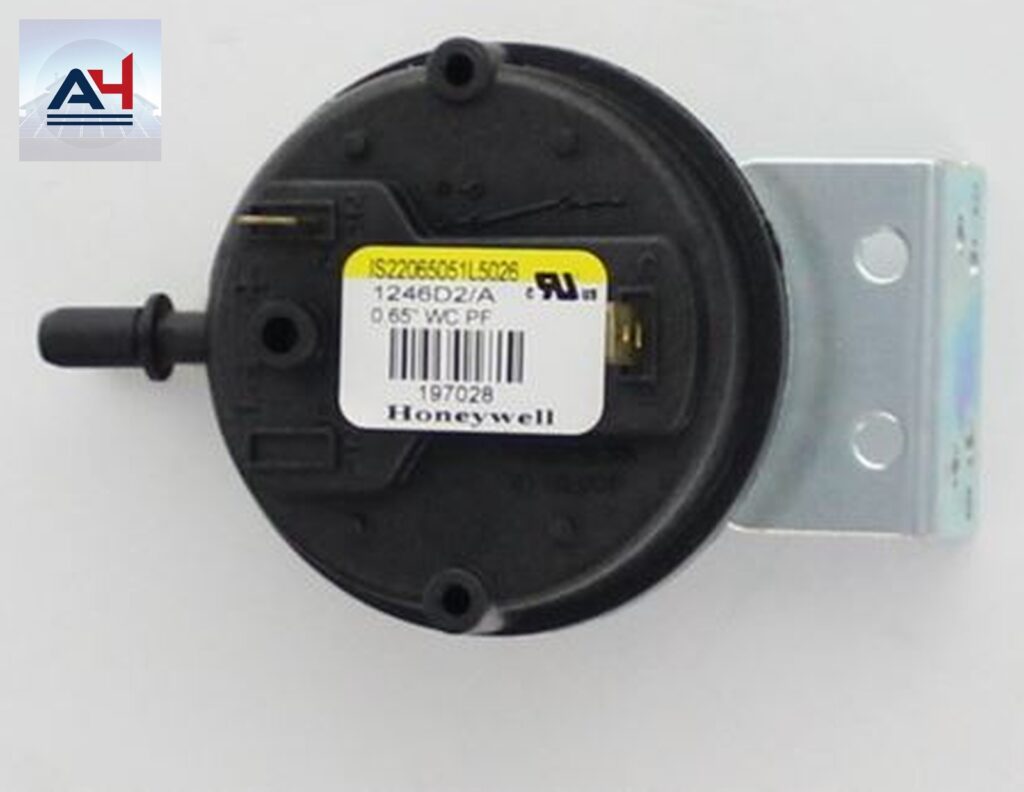 Reznor 197028 High Altitude 67/100 WC Pressure Switch